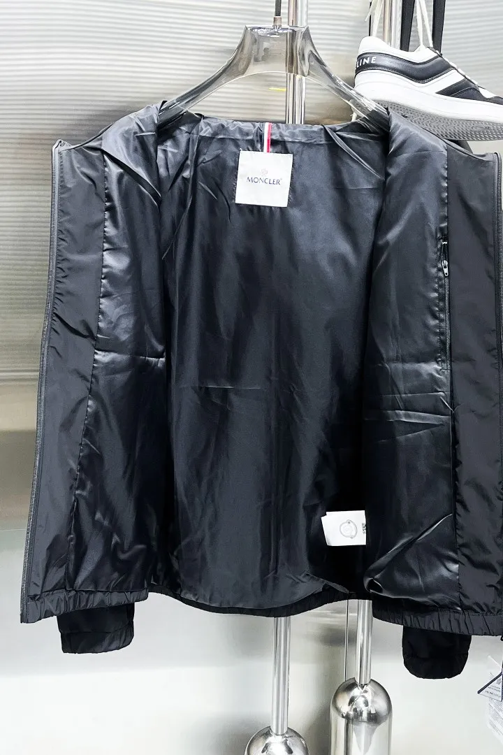 Same Style， ！2026ss New Arrival ，Original Premium ！ ， Breathable ， ， ， Quality。 ！ ， ！Sizes：M～3XL， 195 。
